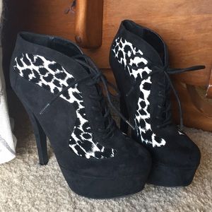 Charlotte Russe Pumps